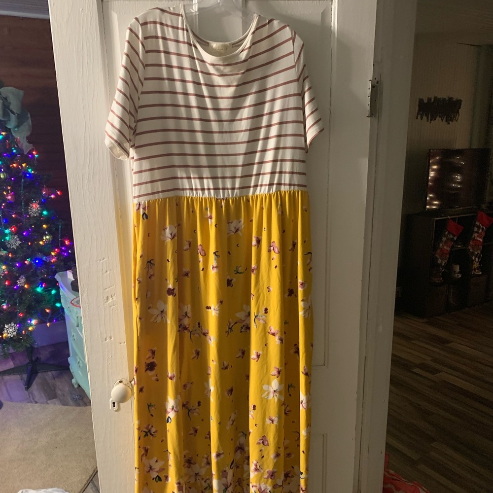 Maxi dress